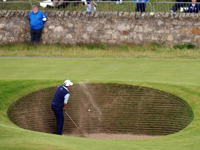 The Road Hole bunker claims yet another victim